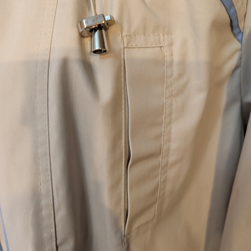 Mackinstosh Women's Raincoat Size XL Beige & Blue Zippered Toggles Pockets - Picture 7 of 12